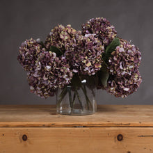 Indlæs billede til gallerivisning Burgundy faux hydrangea