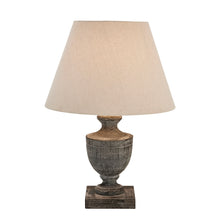 Indlæs billede til gallerivisning Incia urn wooden table lamp