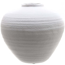 Indlæs billede til gallerivisning Matt white ceramic vase in two sizes