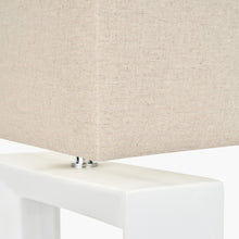 Carica l'immagine nel visualizzatore di Gallery, Wide white block shape ceramic table lamp