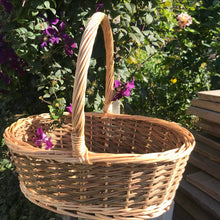 Carica l'immagine nel visualizzatore di Gallery, Willow foraging & shopper basket in three sizes