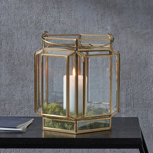 Carica l'immagine nel visualizzatore di Gallery, Shiny brass metal & glass hexagon wide lantern