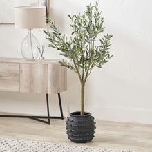 Indlæs billede til gallerivisning Bobbly nobbly planters in two sizes & colours