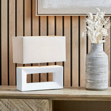 Carica l'immagine nel visualizzatore di Gallery, Wide white block shape ceramic table lamp