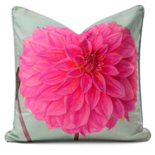 Afbeelding in Gallery-weergave laden, Botanical cushion featuring vibrant pink dahlia flower design from Alfred Wise Collection.