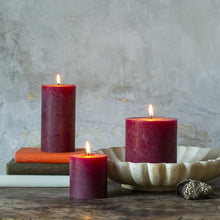 Indlæs billede til gallerivisning Rustic Pillar candle