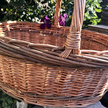 Carica l'immagine nel visualizzatore di Gallery, Willow Norfolk foraging & shopper basket
