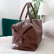 Charger l'image dans la galerie, Personalised Monogrammed Vegan Leather Weekender Holdall