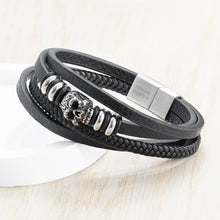 Indlæs billede til gallerivisning Personalised mens leather skull bracelet
