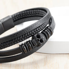 Indlæs billede til gallerivisning Personalised mens leather skull bracelet