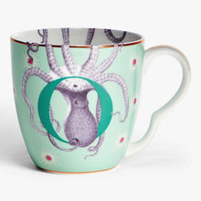 Afbeelding in Gallery-weergave laden, Yvonne Ellen alphabet mugs