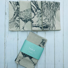 Afbeelding in Gallery-weergave laden, Set of four country animals linen napkins