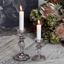 Indlæs billede til gallerivisning Glass lace edge candlesticks