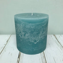 Indlæs billede til gallerivisning Rustic Pillar candle