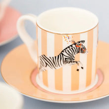 Afbeelding in Gallery-weergave laden, Yvonne Ellen set of four animal espresso cups & saucers