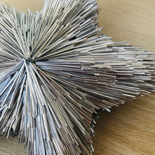 Carica l'immagine nel visualizzatore di Gallery, Silver hanging star