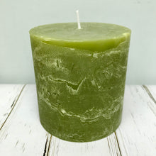 Indlæs billede til gallerivisning Rustic Pillar candle