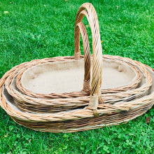 Indlæs billede til gallerivisning Oval lined barley twist willow garden trug