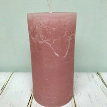 Indlæs billede til gallerivisning Rustic Pillar candle