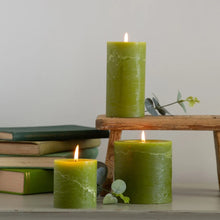 Indlæs billede til gallerivisning Rustic Pillar candle