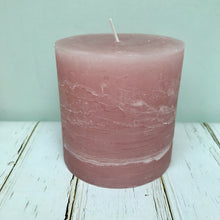 Indlæs billede til gallerivisning Rustic Pillar candle