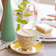 Afbeelding in Gallery-weergave laden, Yvonne Ellen fine china "SNAKEY" tea cup & saucer