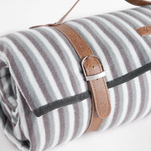 Charger l&#39;image dans la galerie, Picnic Blanket, 8 person Ex Large stripe picnic rug mat
