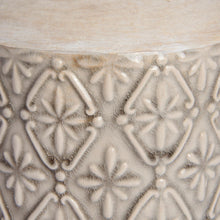Load image into Gallery viewer, Ivory patterned Nero ceramic vase
