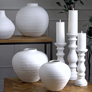 Matt white ceramic vase in two sizes