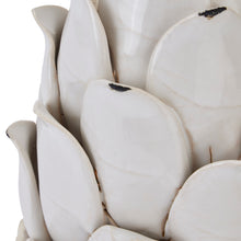 Indlæs billede til gallerivisning Globe ivory Chianti artichoke in two sizes
