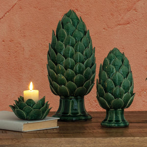 Globe green Chianti artichoke in two sizes