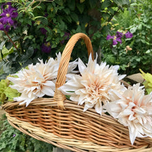 Indlæs billede til gallerivisning Oval high sided willow garden trug in three sizes
