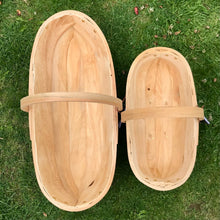 Afbeelding in Gallery-weergave laden, Traditional wooden harvest trug in two sizes
