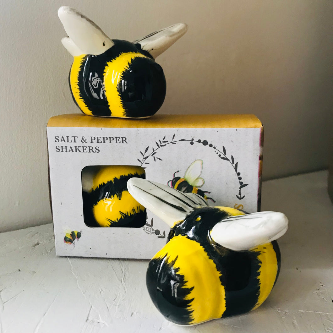 Bumble Bees salt & pepper shaker set