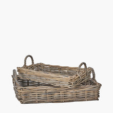 Carica l&#39;immagine nel visualizzatore di Gallery, Set of 2 Kubu grey rattan basket trays
