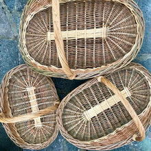 Indlæs billede til gallerivisning Oval high sided willow garden trug in three sizes
