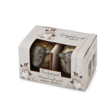 Indlæs billede til gallerivisning Salt &amp; Pepper Shaker Set - Highland Sheep
