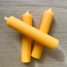 Lade das Bild in den Galerie-Viewer, 10cm short dinner candle
