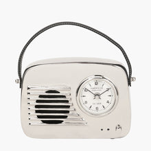 Carica l&#39;immagine nel visualizzatore di Gallery, Retro silver or gold metal radio style clock
