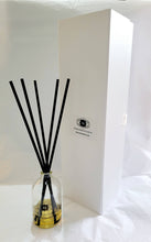 Load image into Gallery viewer, Pomegranate Noir - reed diffuser
