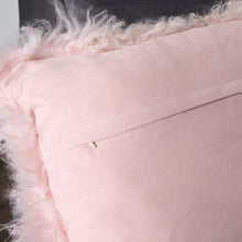 Lade das Bild in den Galerie-Viewer, Curly Sheepskin square cushion in a range of colours
