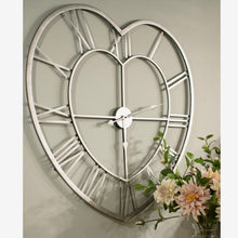 Lade das Bild in den Galerie-Viewer, Silver Heart Skeleton Wall Clock
