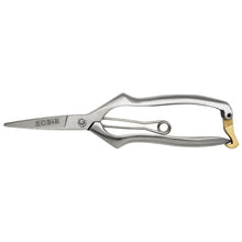 Carica l'immagine nel visualizzatore di Gallery, Precision secateurs designed by Sophie Conran, featuring a sleek silver metal finish for effective gardening.
