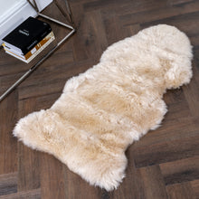 Carica l&#39;immagine nel visualizzatore di Gallery, Sheepskin Rugs in a choice of colours XXL
