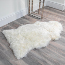 Load image into Gallery viewer, Sheepskin Rugs in a choice of colours XXL
