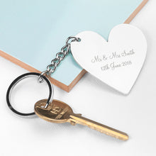 Carica l&#39;immagine nel visualizzatore di Gallery, Personalised Heart Key Ring
