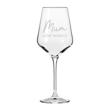 Load image into Gallery viewer, Mum&#39;s personalised wine glass
