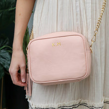 Load image into Gallery viewer, Personalised Elie Beaumont blush pink bag with a gold chain strap
