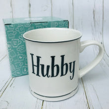 Carica l&#39;immagine nel visualizzatore di Gallery, Hubby &amp; Wifey mugs
