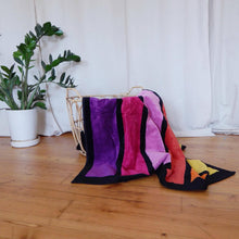 Indlæs billede til gallerivisning Velour &amp; terry rainbow beach towels
